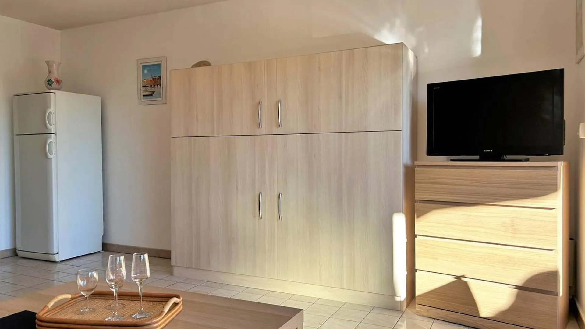 Studio Climatise Avec Terrasse Et Parking Au Centre Du Lavandou - Fr-1-251-202 勒拉旺杜 公寓